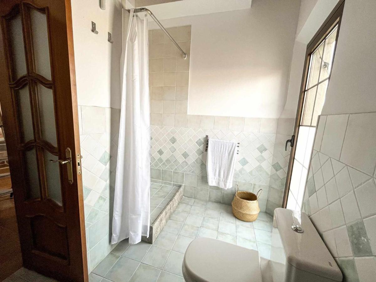 Romantic Duplex With Terrace And Great Views Жирона Экстерьер фото