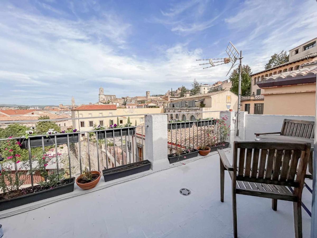 Romantic Duplex With Terrace And Great Views Жирона Экстерьер фото