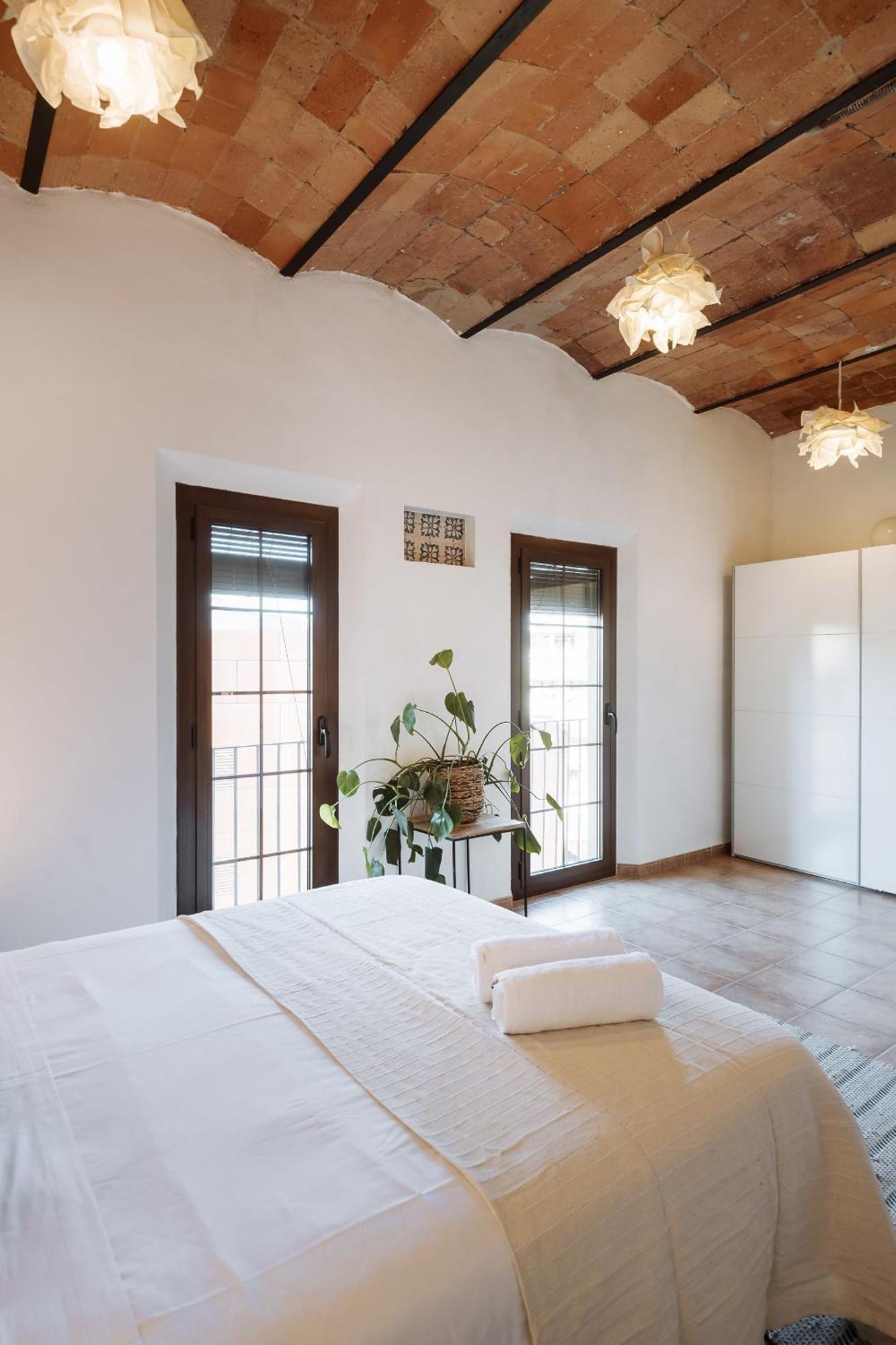 Romantic Duplex With Terrace And Great Views Жирона Экстерьер фото